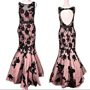 NEIMAN MARCUS Kathy Hilton  Gown Formal dress pink with black lace mermaid hem